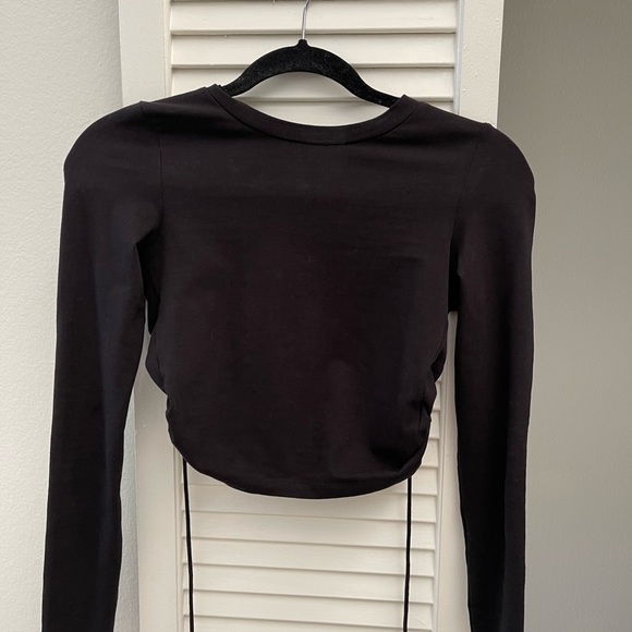 Open Back Top - Picture 4 of 4